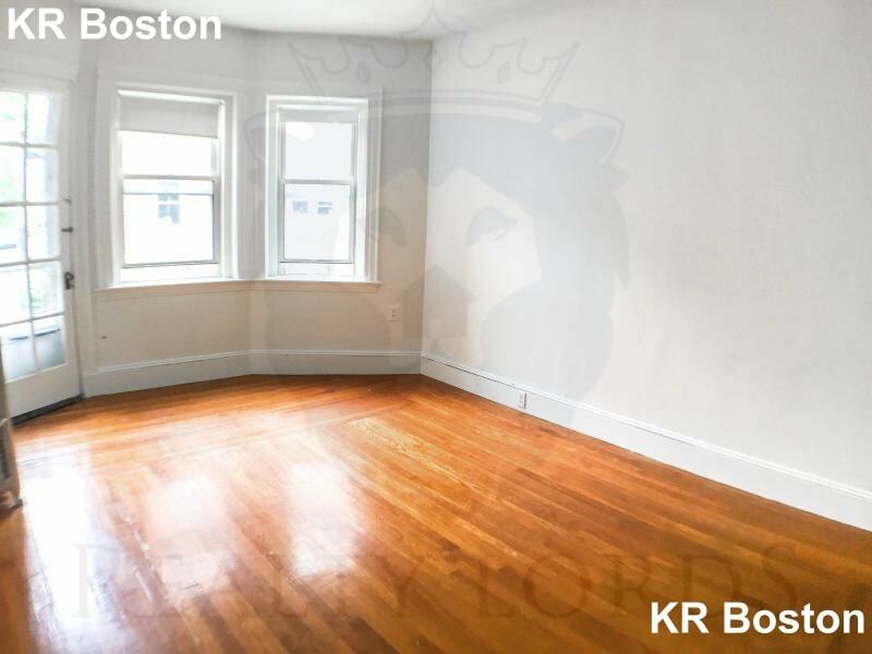 Summer St #9 - Photo 3 of 9