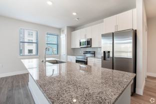 2425 Bell St #BE3 - Photo 1 of 1