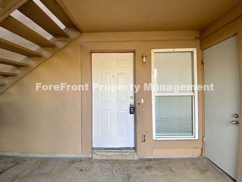 5225 Meadow Fld - Photo 3 of 28