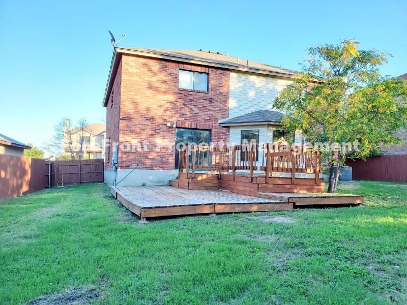 8031 Cherry Glade - Photo 5 of 32