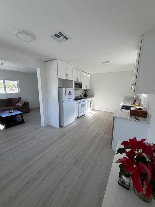 10356 Oro Vista Ave - Photo 6 of 18