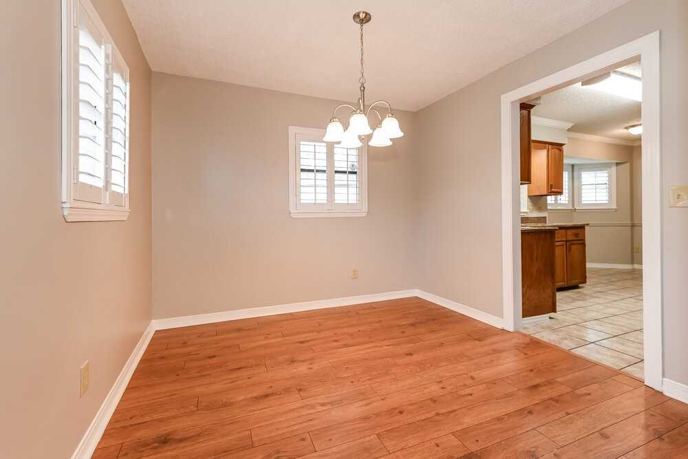 3016 Bridgeview Dr - Photo 6 of 16