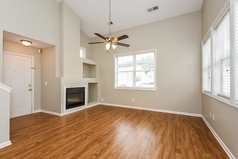 160 Windcroft Cir Nw - Photo 6 of 17