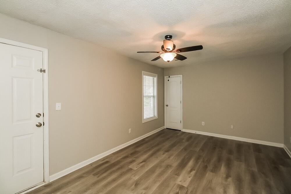 1801 Portwest Way - Photo 6 of 17