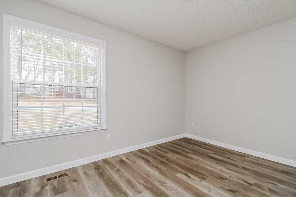 944 S Philwood Ct - Photo 6 of 16