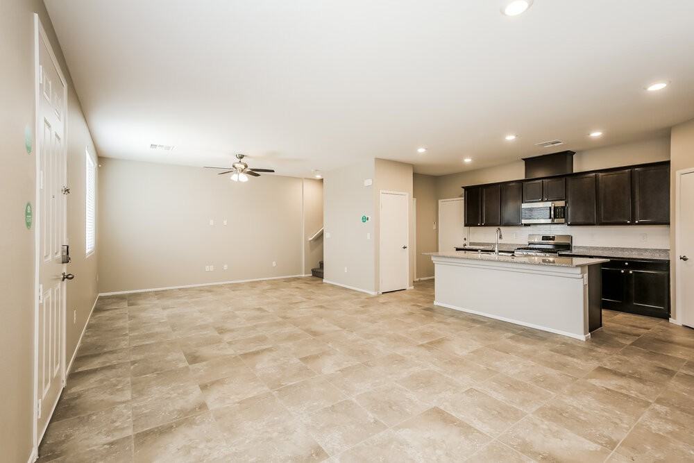 4397 Fire Glow Ave - Photo 7 of 17