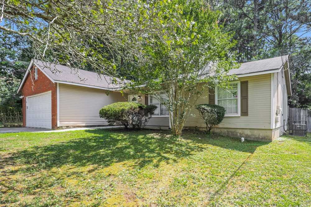 10299 Wisteria Ln - Photo 3 of 16