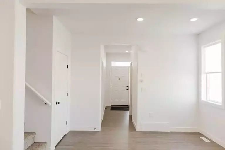 10214B 148 Ave - Photo 6 of 14