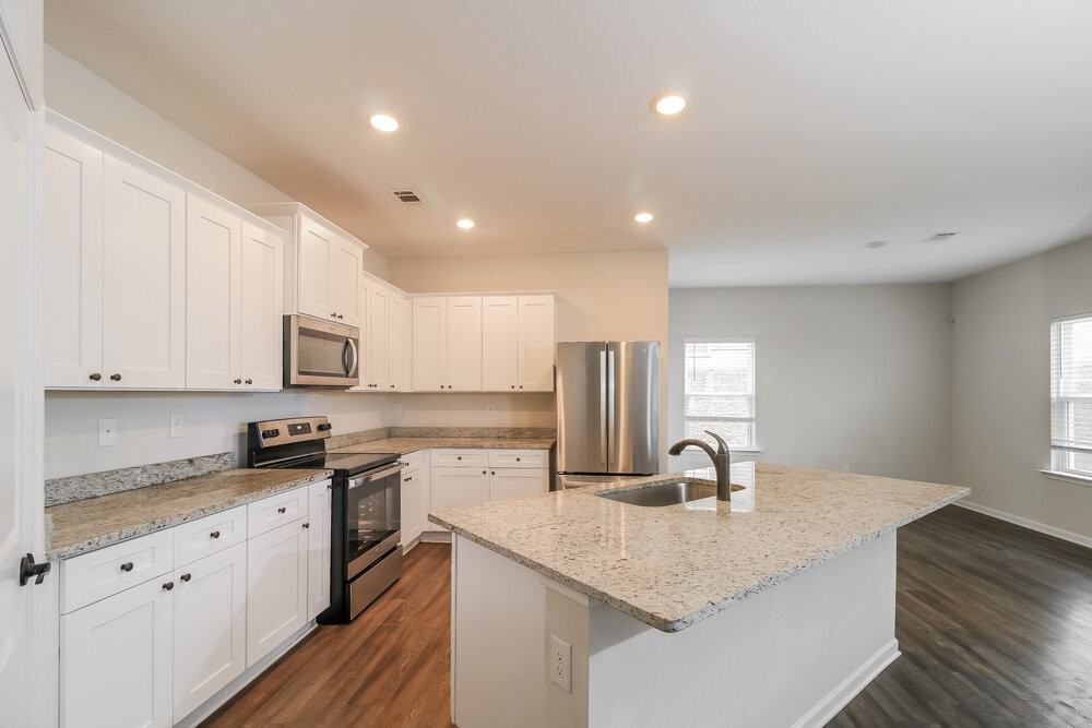 445 Samara Ct - Photo 6 of 17