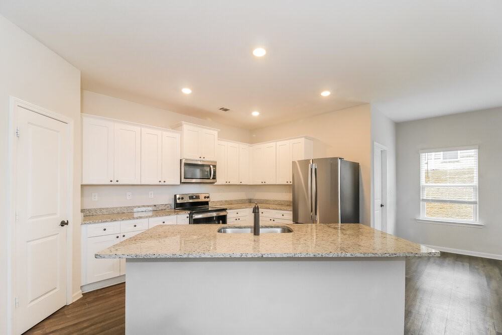 445 Samara Ct - Photo 7 of 17