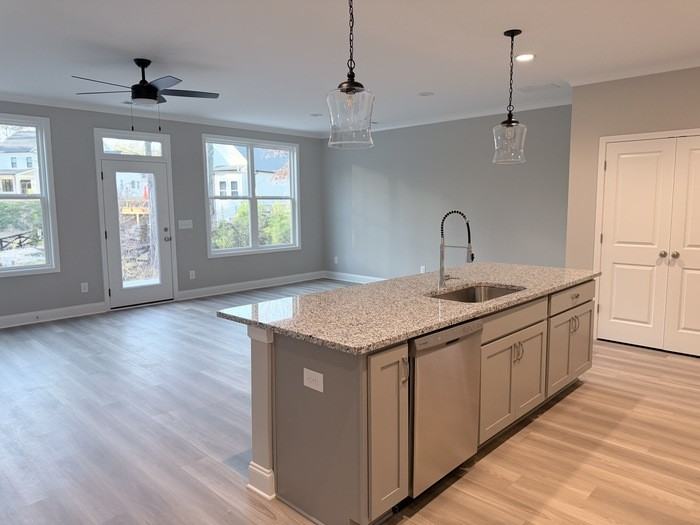 1914 William Glenn St - Photo 4 of 20