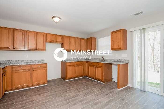 8529 Emerald Fern Way - Photo 7 of 17