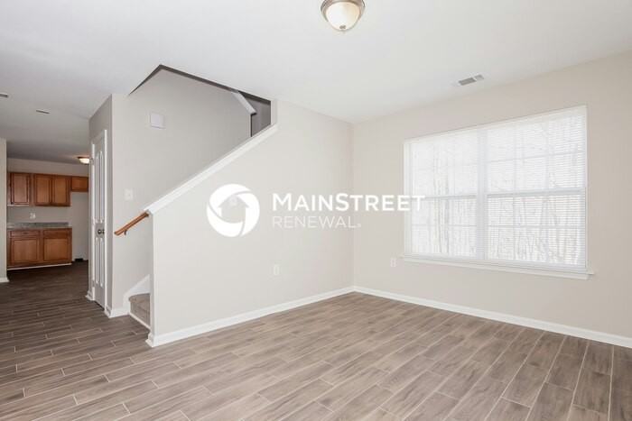 8529 Emerald Fern Way - Photo 4 of 15