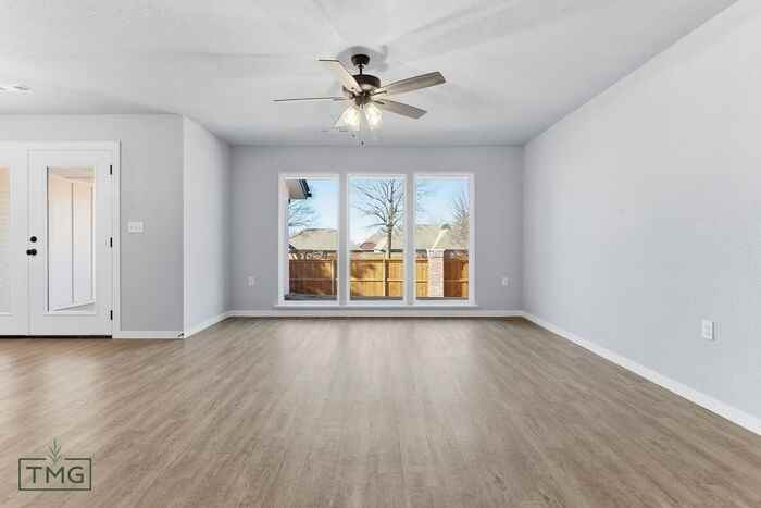 3430 N Ironwood Ave - Photo 5 of 24