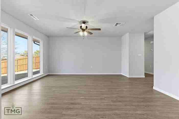 3430 N Ironwood Ave - Photo 6 of 24