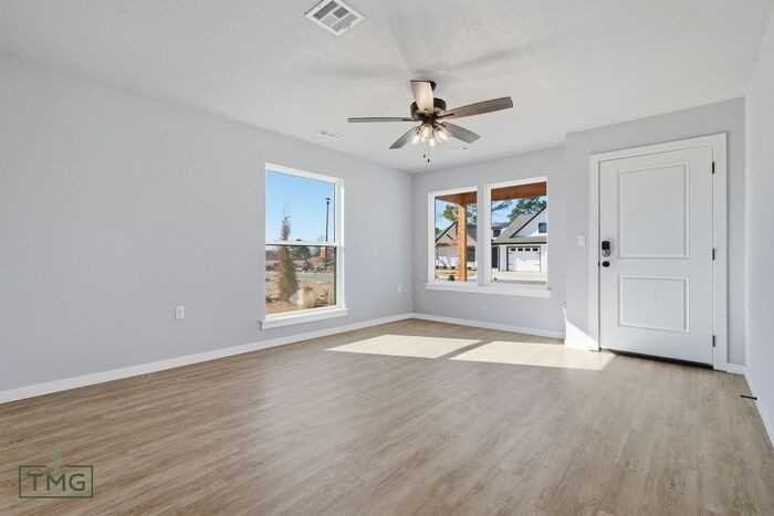 3425 N Ironwood Ave - Photo 5 of 21