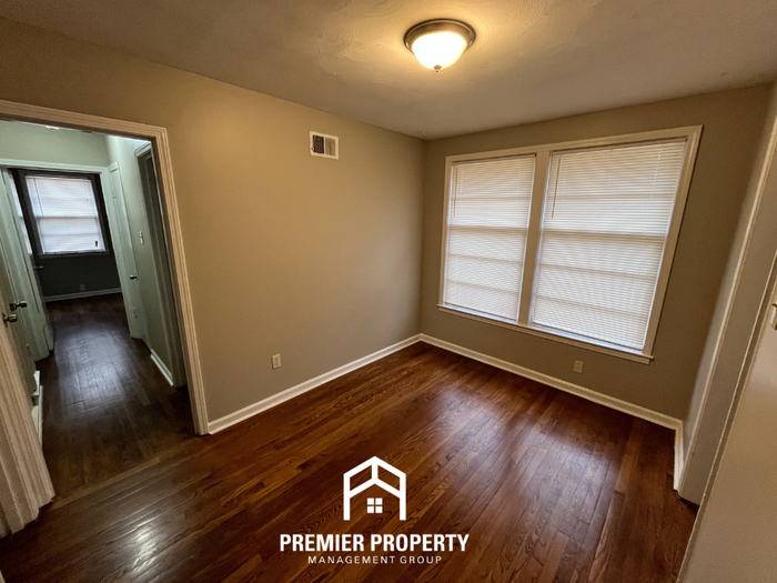 4917 Lochinvar Rd - Photo 4 of 20