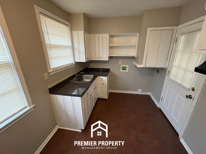 4917 Lochinvar Rd - Photo 5 of 20