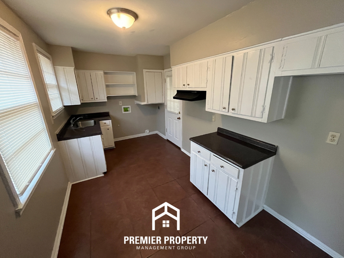 4917 Lochinvar Rd - Photo 6 of 20