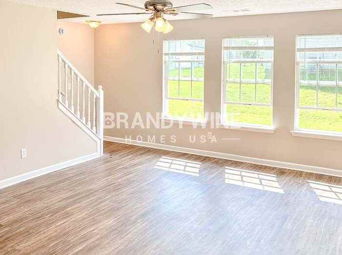 6202 Hickory Lane Cir - Photo 3 of 31