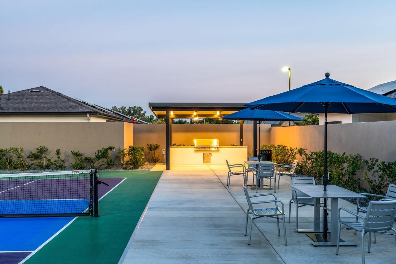 The Palms Condominiums - Photo 4 of 10