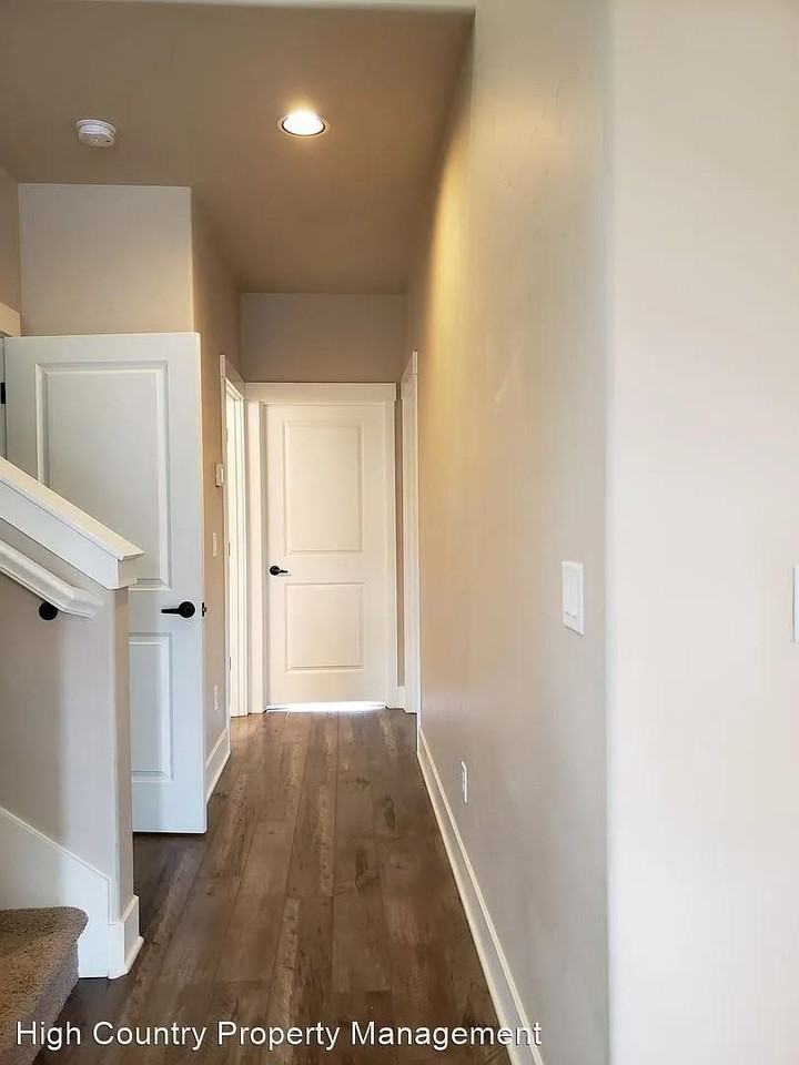 20909 Sotra Loop - Photo 6 of 10