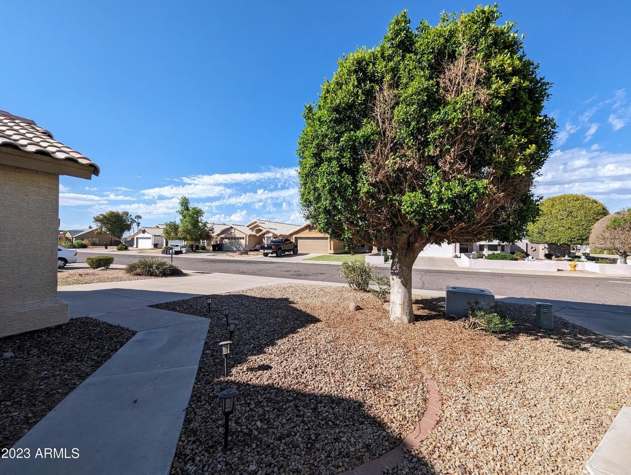 8437 W Charter Oak Rd - Photo 7 of 50