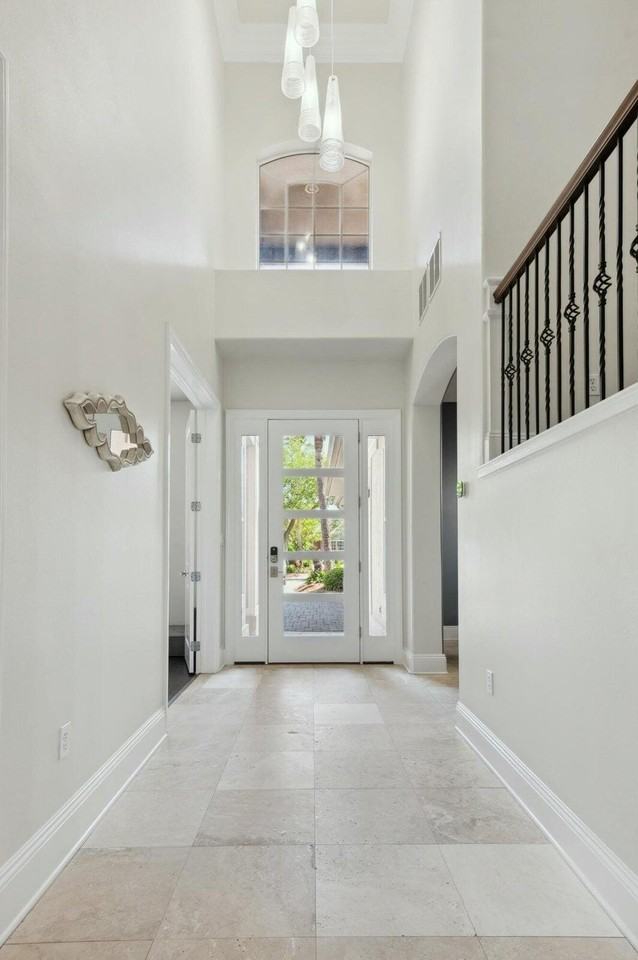 294 Ketch Ct - Photo 7 of 50