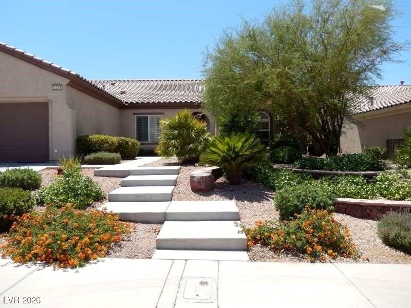 2219 Bannerwood St - Photo 2 of 36