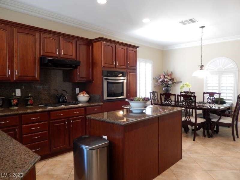 2219 Bannerwood St - Photo 7 of 36