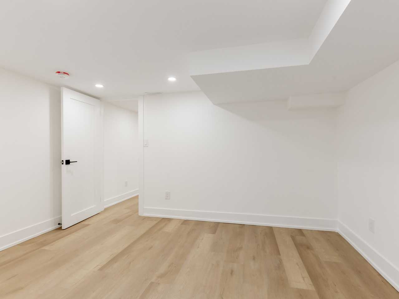 24 Muir Avenue #B - Photo 6 of 13