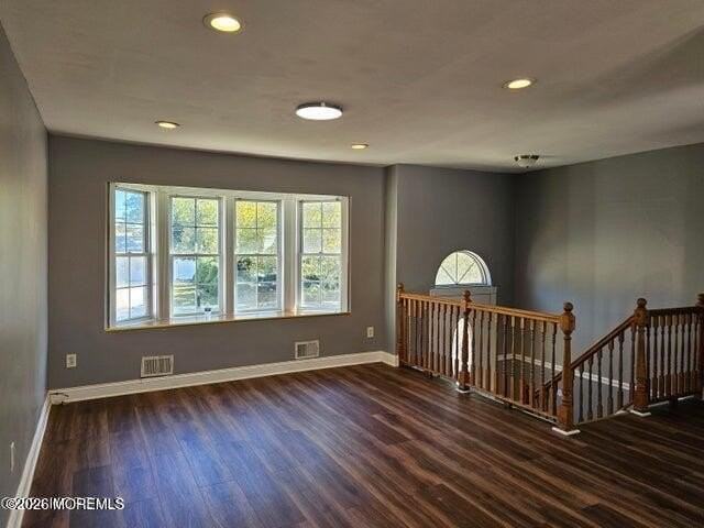 622 Vaughn Ave - Photo 6 of 30