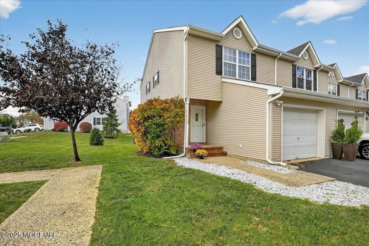 7 Lucia Ct - Photo 3 of 47