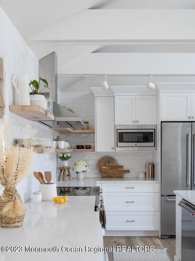 76 Bridge Avenue unit: Rear Cottage - Photo 3 of 13