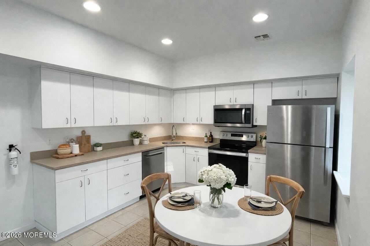 101 Main St - Photo 4 of 12