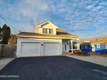 416 Blodgett Ave - Photo 1 of 1