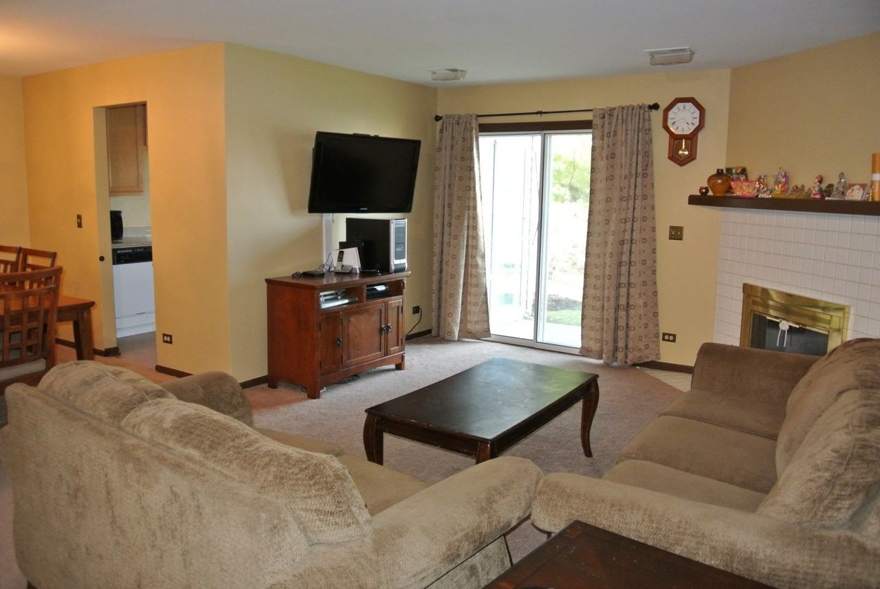 2458 Charleston Dr Unit 5 #5 - Photo 6 of 12