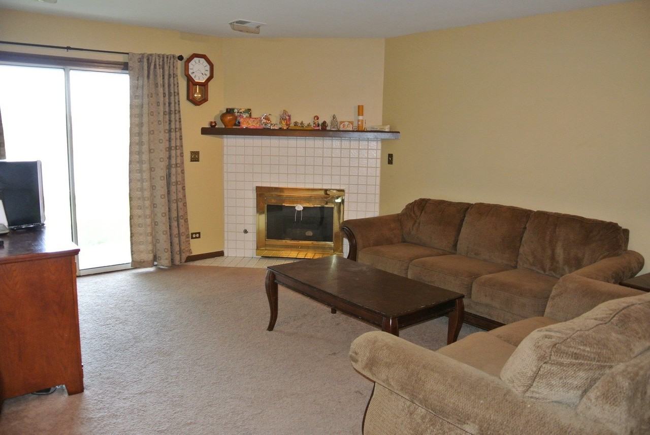 2458 Charleston Dr Unit 5 #5 - Photo 7 of 12