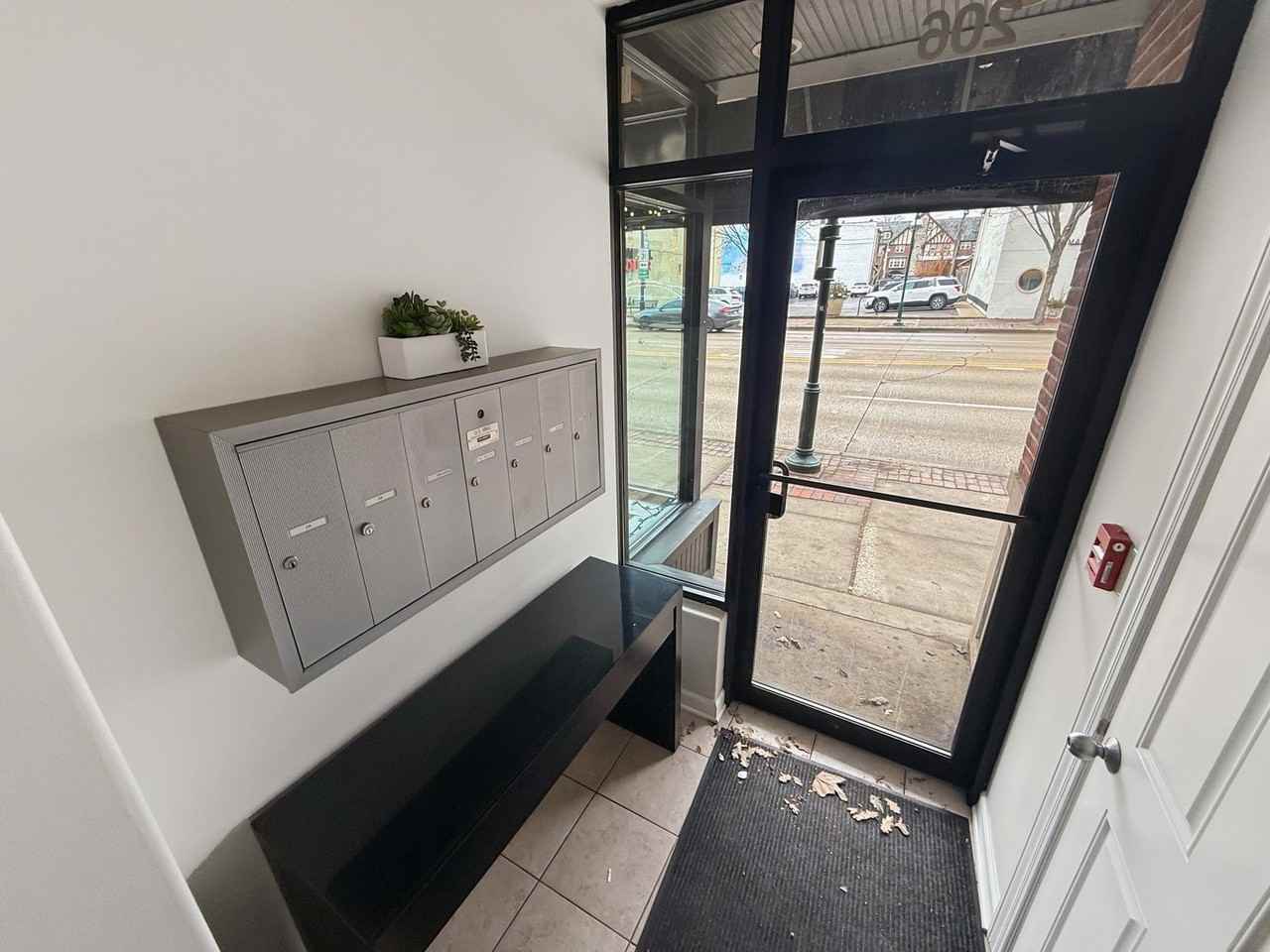 206 W Main St Apt 2a #2A - Photo 2 of 12