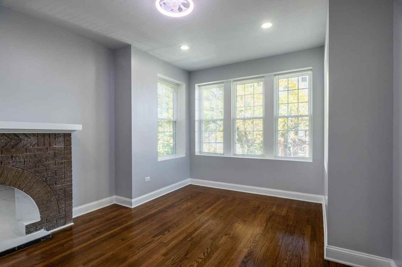 4837 W Monroe St Unit 2 #2 - Photo 2 of 21