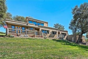 featured image of 10950 Fox Springs