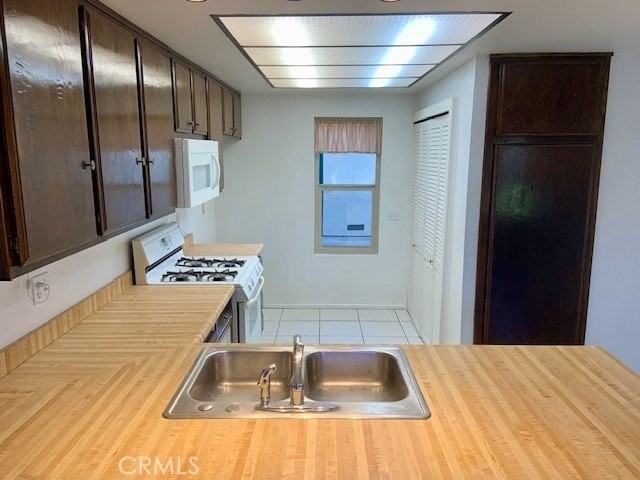 2641 Condor Cir - Photo 5 of 43