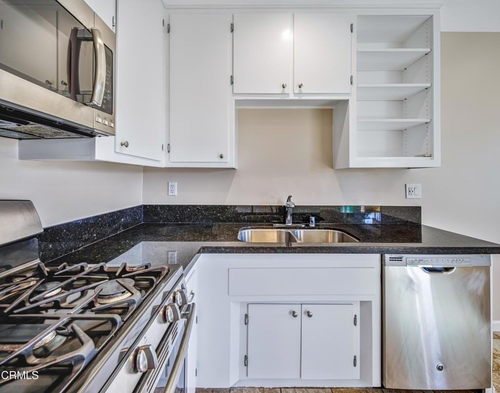 590 N Los Robles Ave #8 - Photo 3 of 14