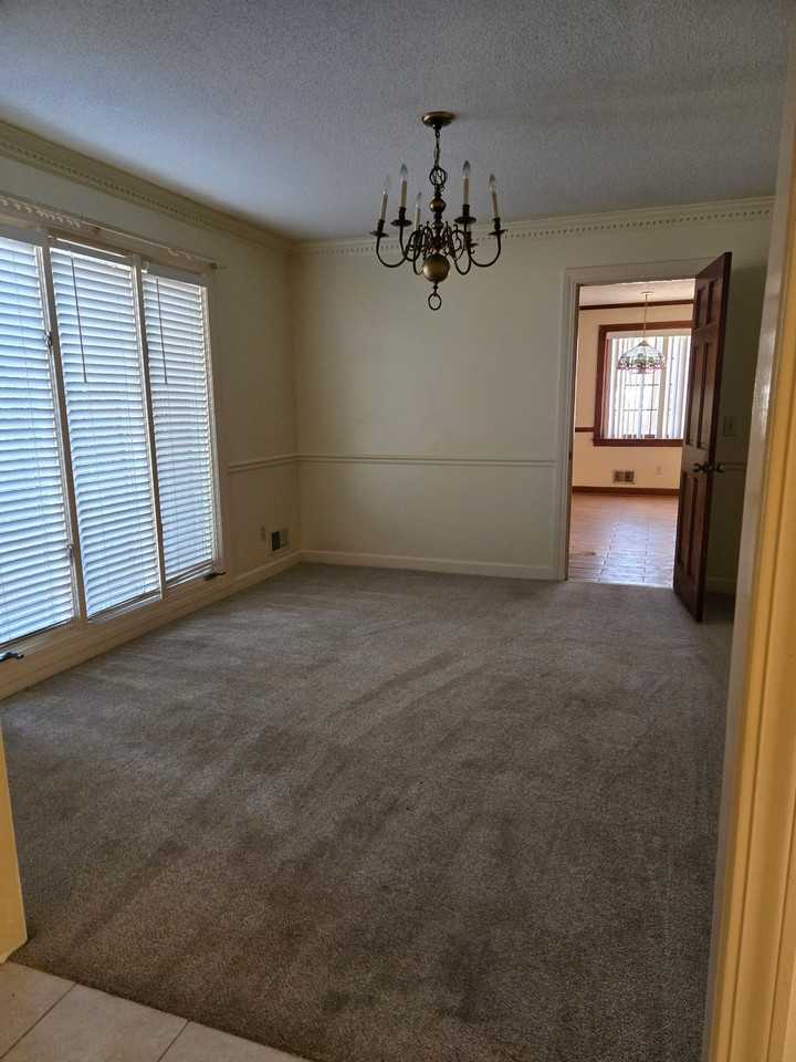 9 Brookspring Cir #1 - Photo 4 of 18