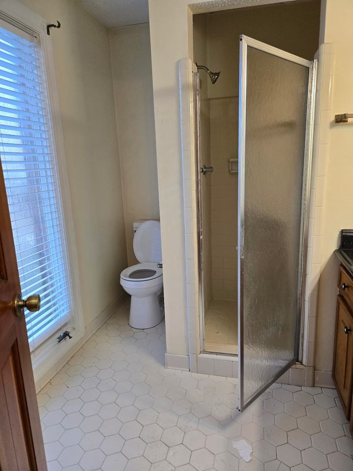 9 Brookspring Cir #1 - Photo 5 of 18