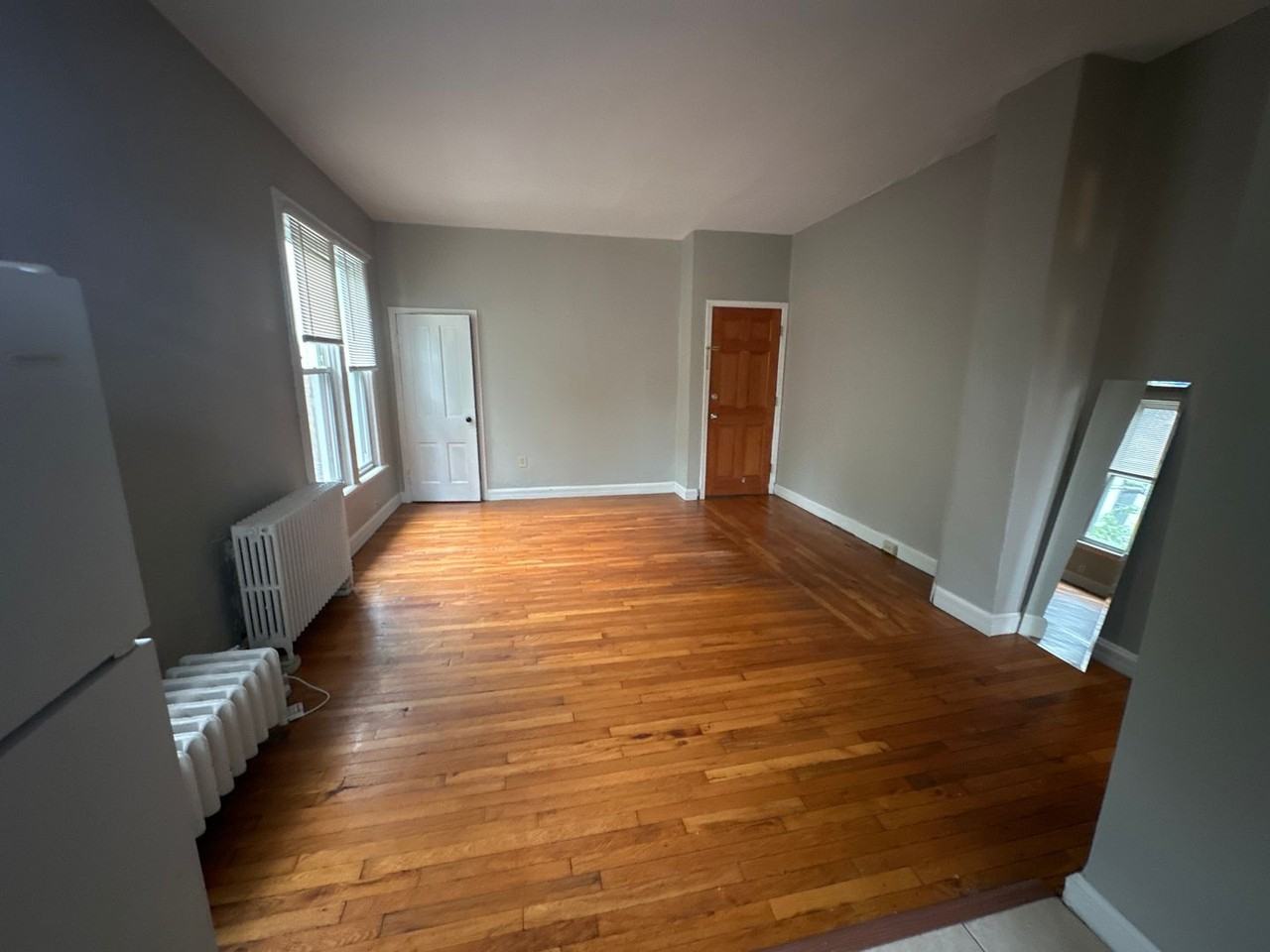 W 6th 304-314 MLR - Photo 4 of 16