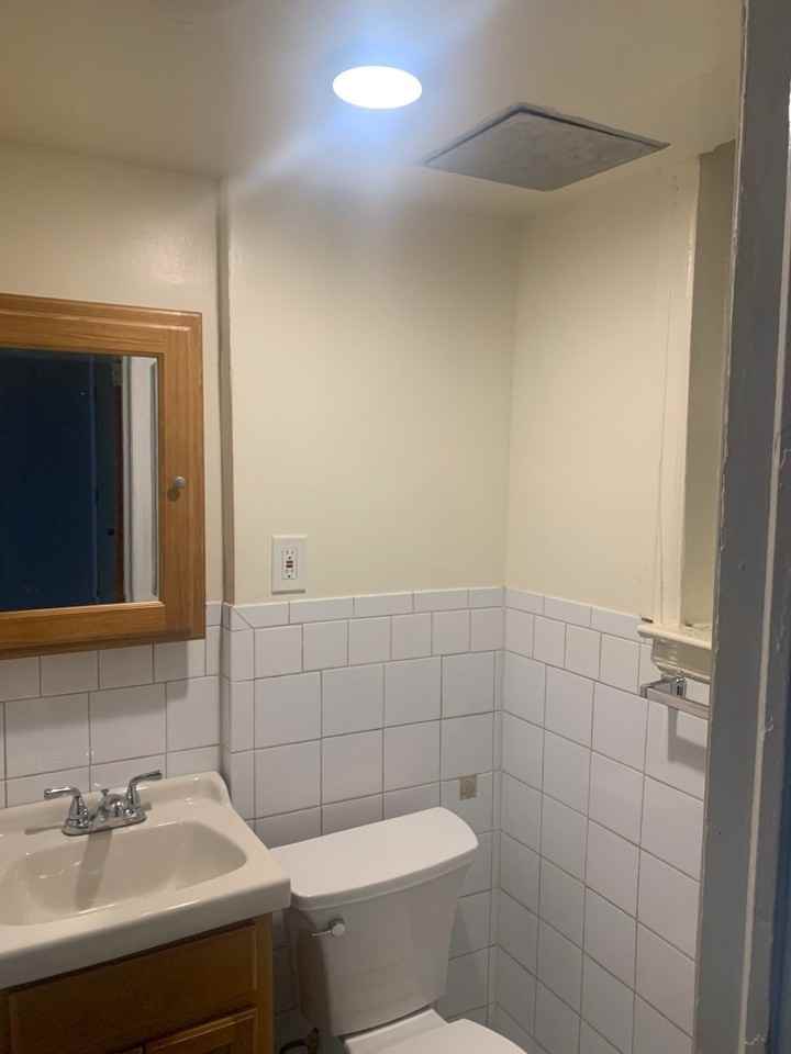 35 E 53rd St #1 - Photo 4 of 9