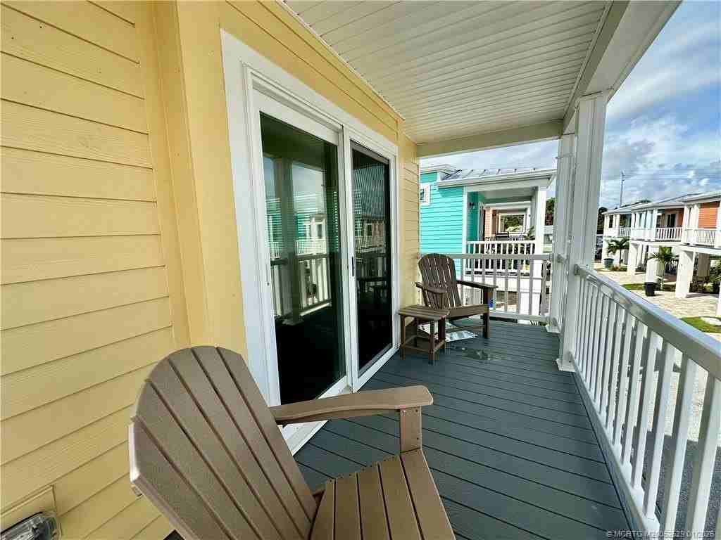 2506 SE Heron Way - Photo 5 of 27