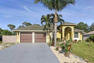 709 Nw North Macedo Blvd - Photo 1 of 1