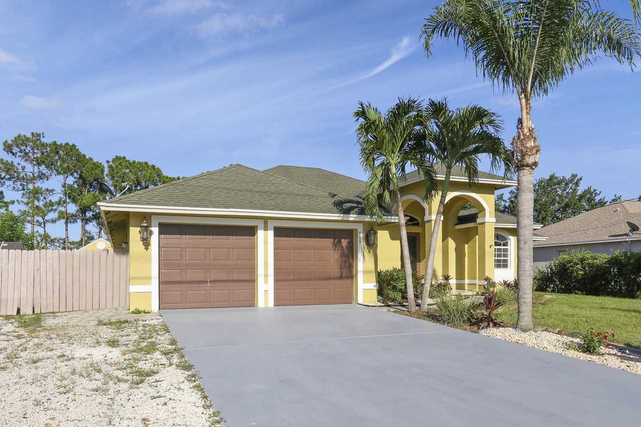 709 Nw North Macedo Blvd - Photo 3 of 39